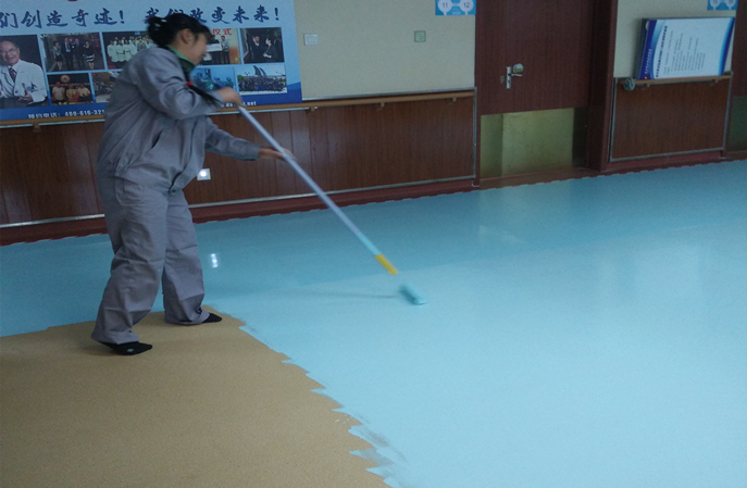 如何满足塑胶地板多样化的翻新保养需求